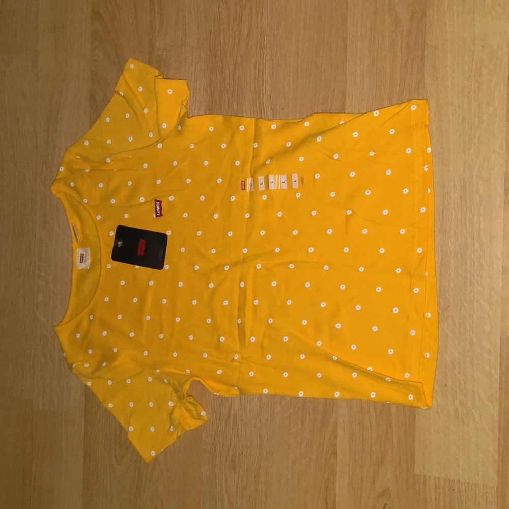 Levi's Women's Honey Short Sleeve Shirt L NWT